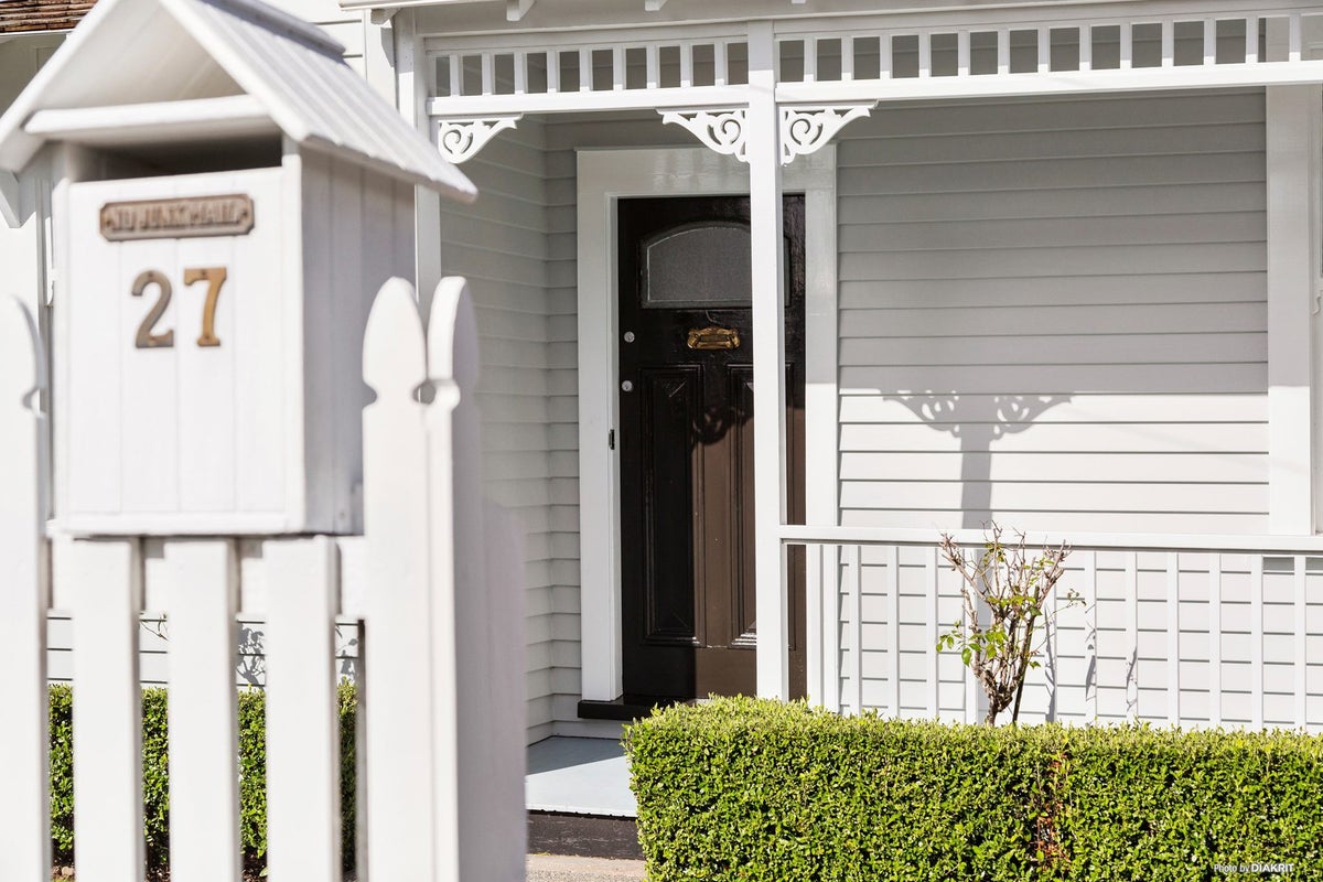27 Rocklands Avenue, Balmoral, Auckland - Carousel 29