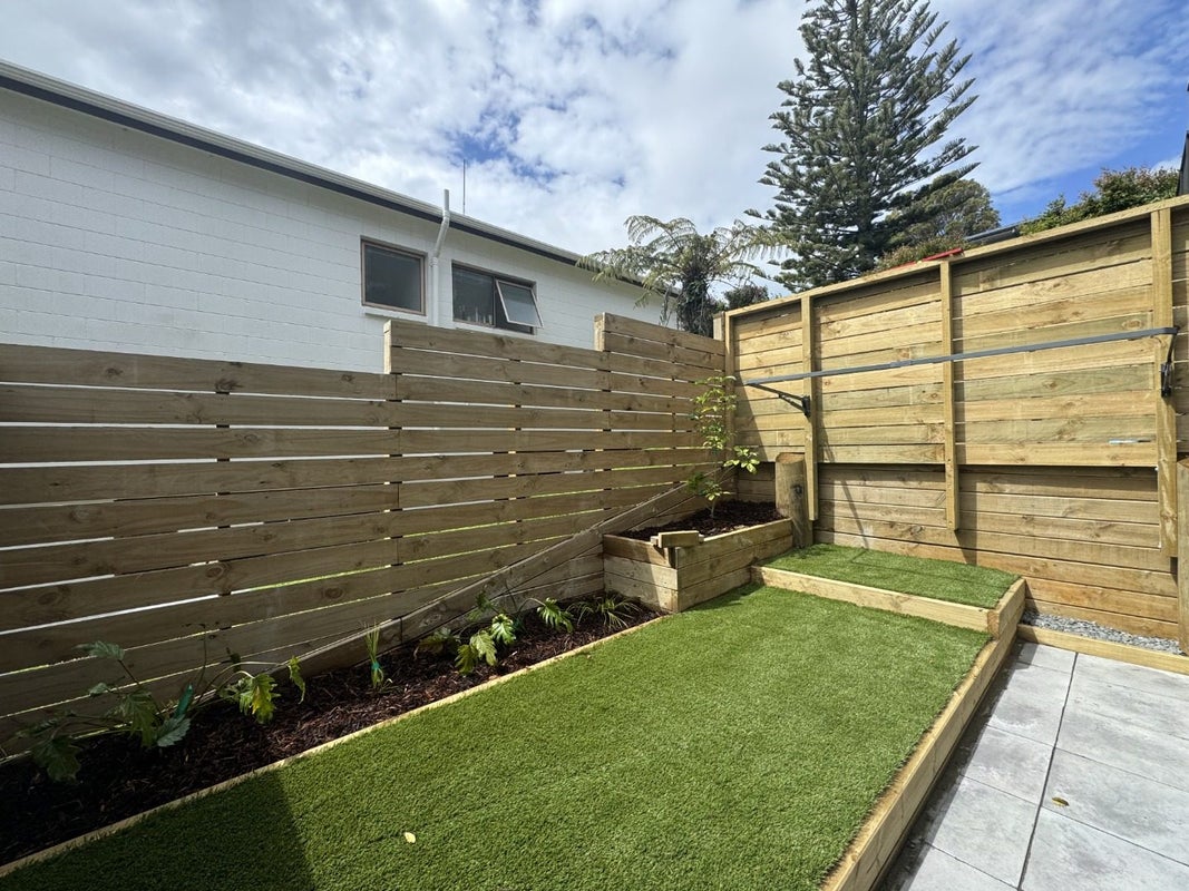 6/39 Archers Road, Hillcrest, Auckland - Carousel 14