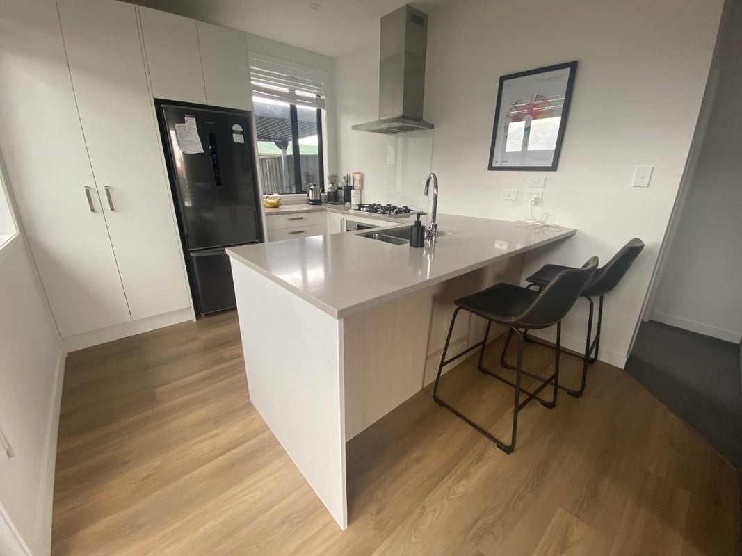 2/14 Mitcham Avenue, Forest Lake, Hamilton - Carousel 2