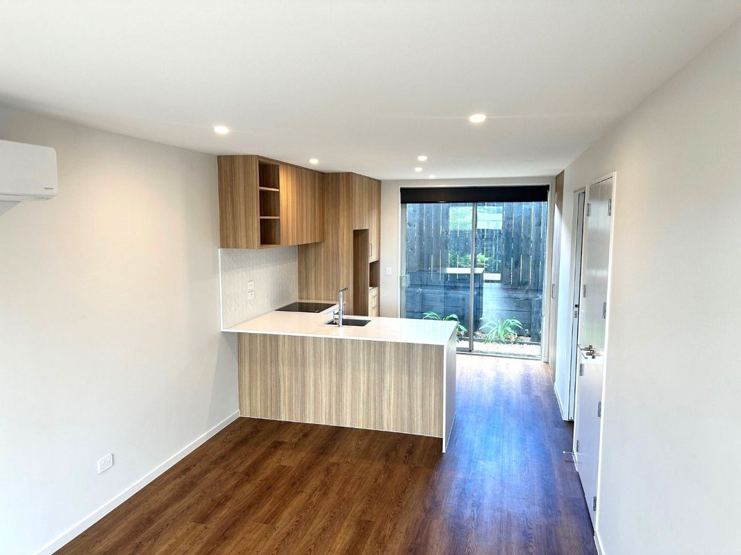 17/25 Tranent Road, Mangere, Auckland - Carousel 2