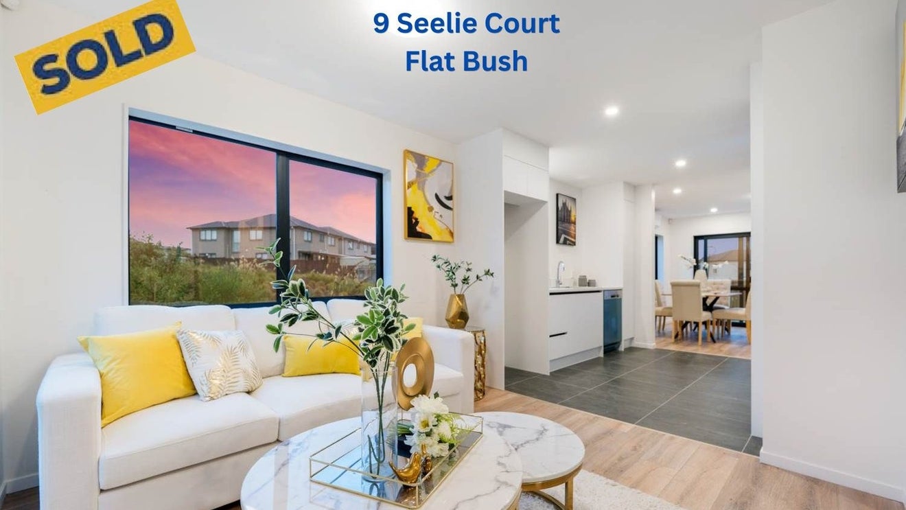9 Seelie Court, Flat Bush, Auckland - Carousel 1