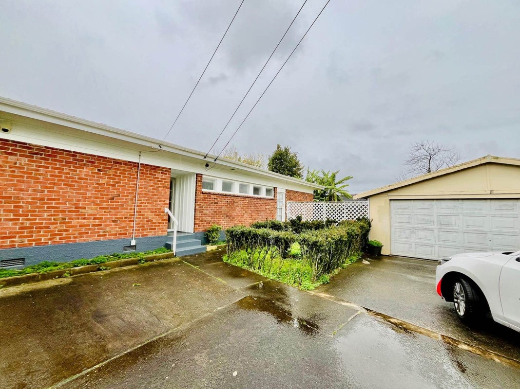 52 Carruth Road, Papatoetoe, Auckland - Carousel 2