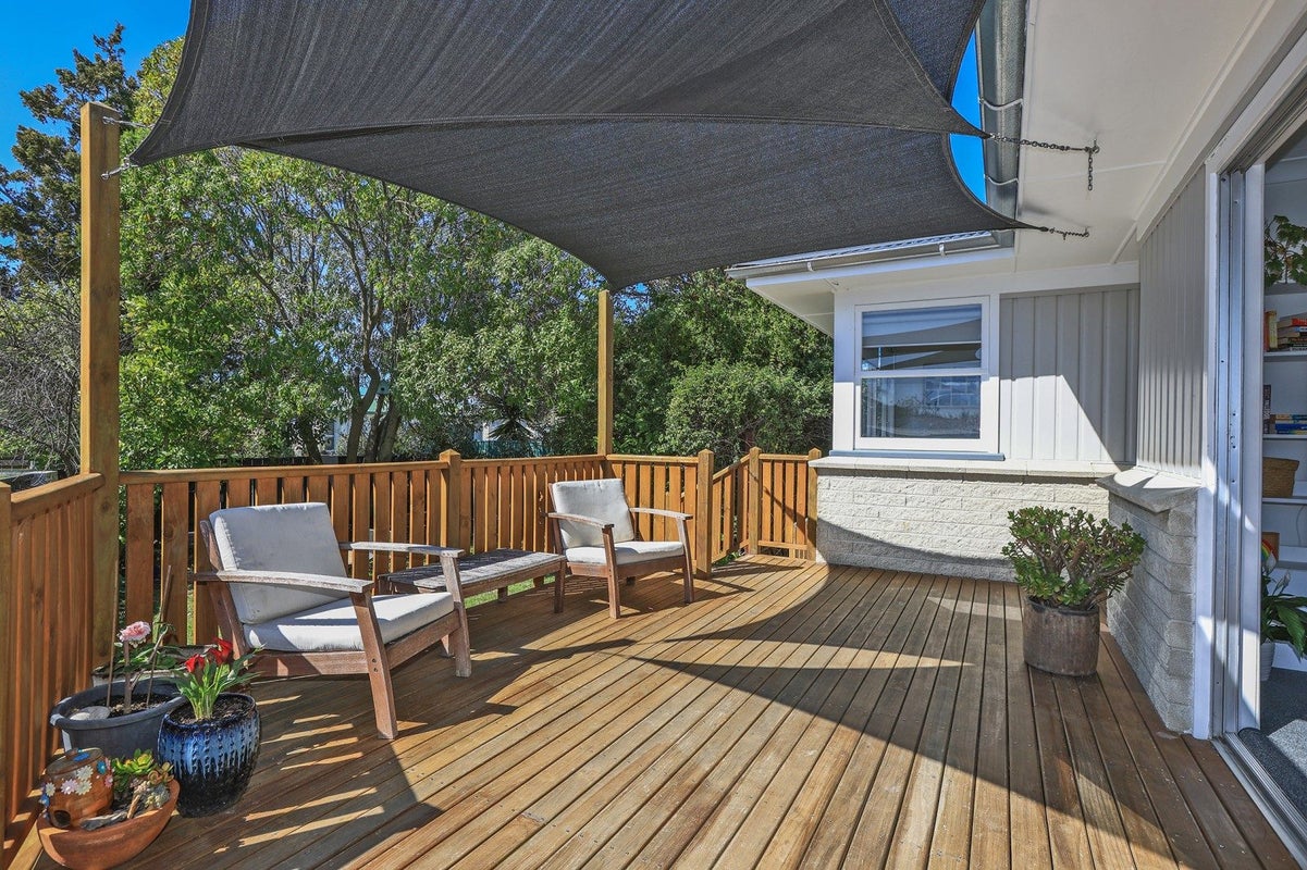 6 Porritt Place, Tamatea, Napier, Hawke's Bay - Carousel 2