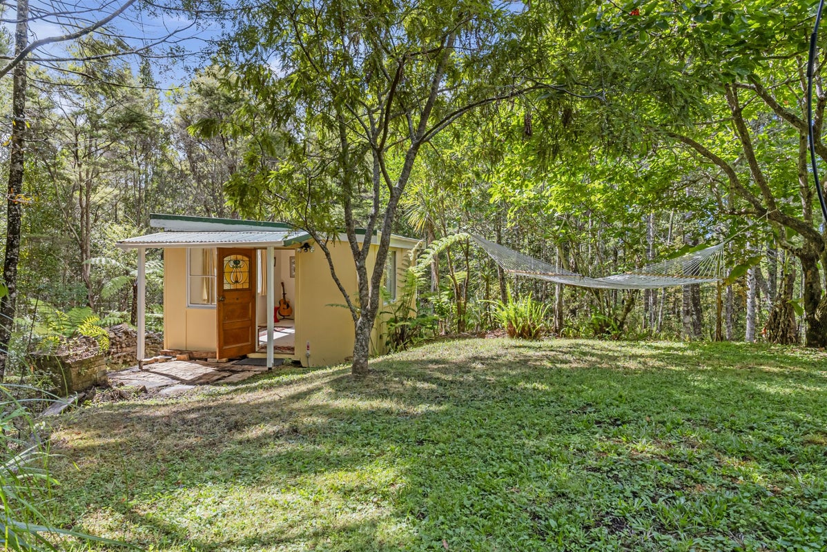 200 Forest Hill Road, Waiatarua, Auckland - Carousel 2