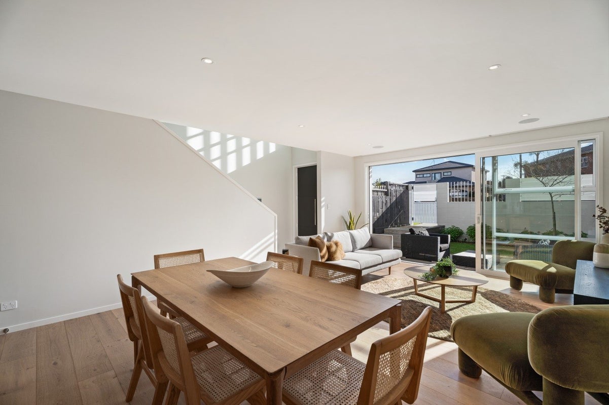 24A Riverview Road, Panmure, Auckland - Carousel 1