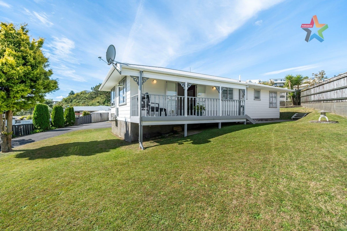 22 Invercargill Drive, Kelson, Lower Hutt - Carousel 24