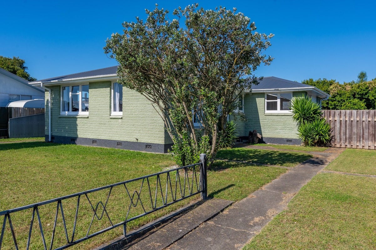 30 Neal Crescent, Onekawa, Napier - Carousel 14