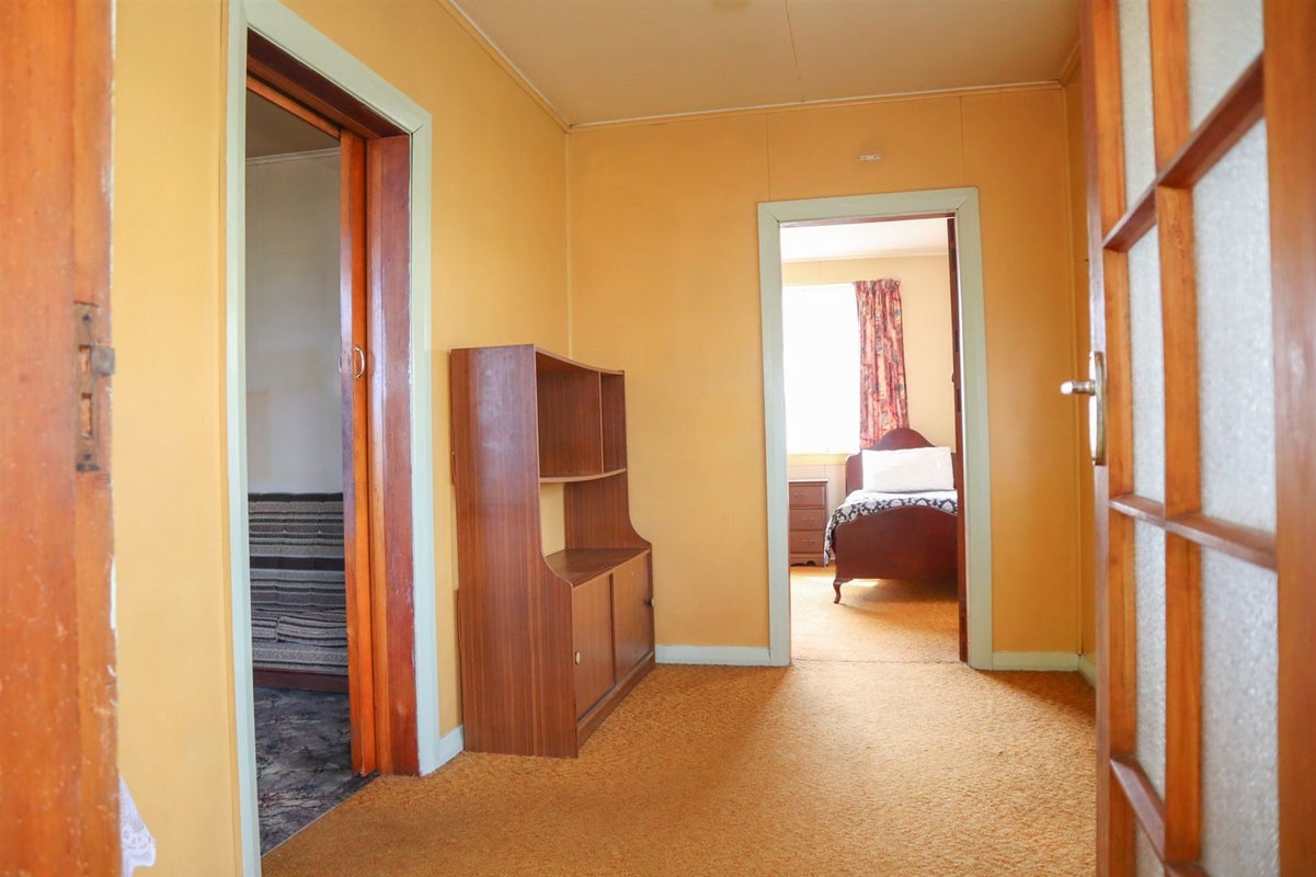 22 Newcastle Street, Cobden, Greymouth - Carousel 2