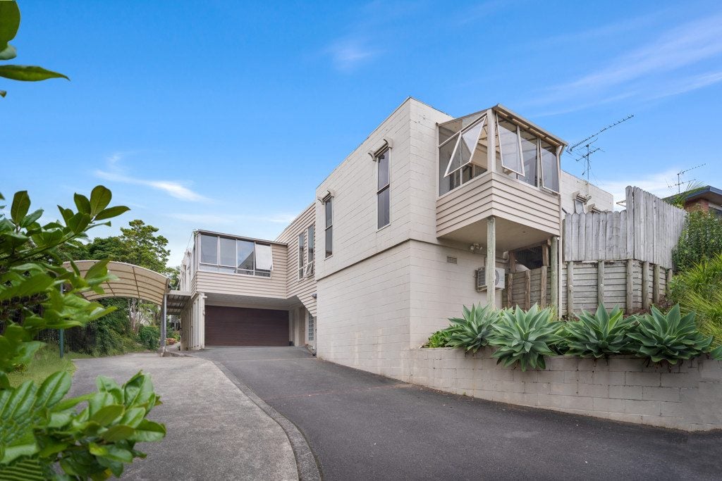20 Baird Street, Howick, Auckland - Carousel 2