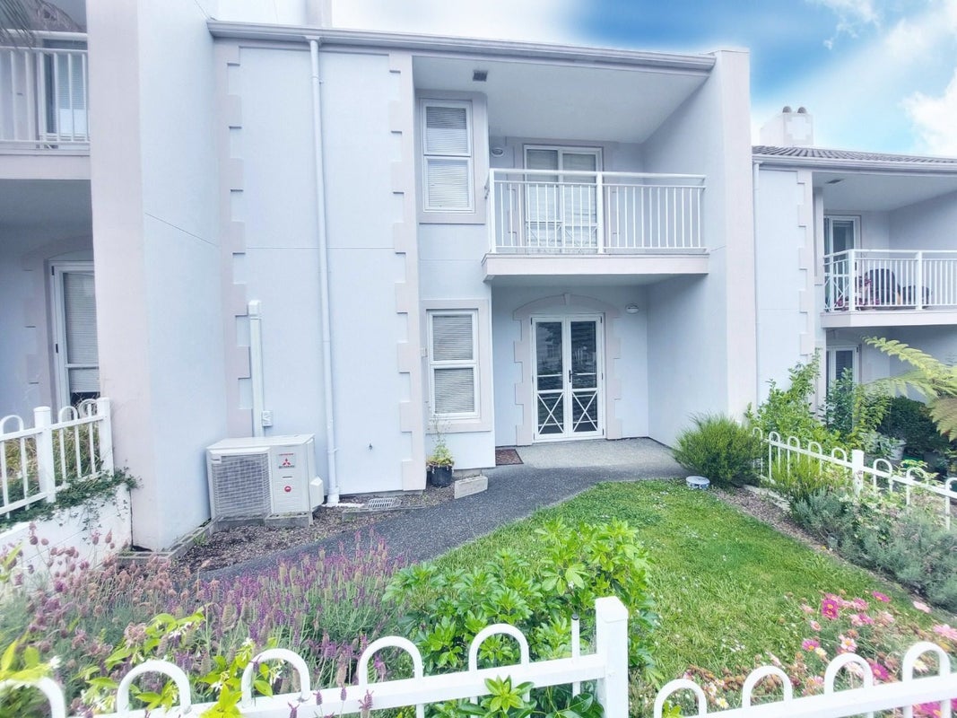 93 Winery Way, Henderson, Auckland - Carousel 1