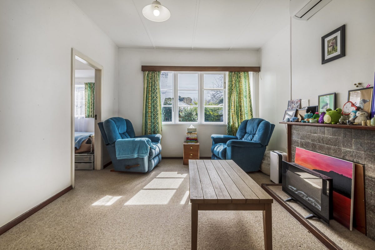 32 Riley Crescent, Woolston, Christchurch - Carousel 2