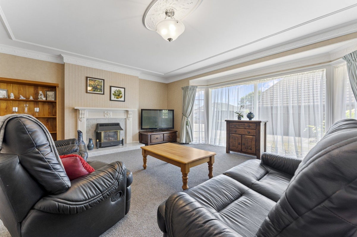 7 Ngahere Court, Awapuni, Palmerston North - Carousel 2