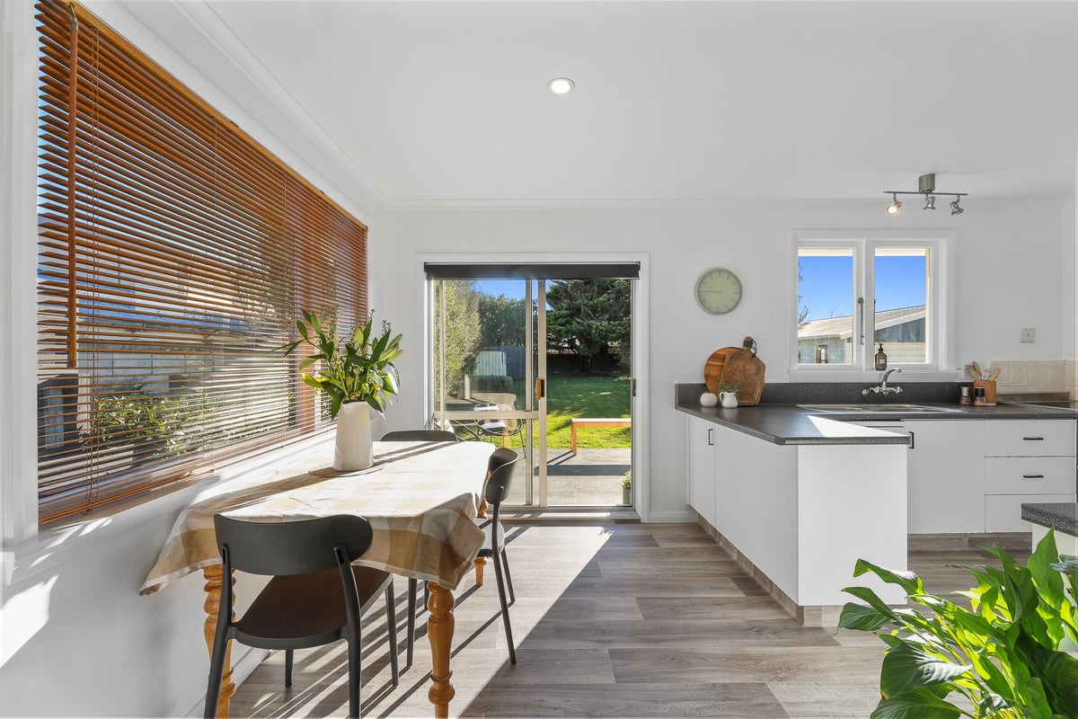 17 Mckenzie Street, Witherlea, Blenheim - Carousel 1