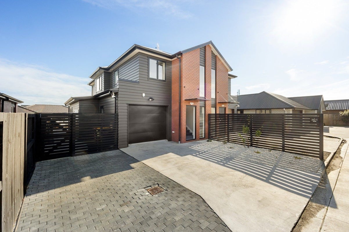 1/36 Maanihi Drive, Rototuna North, Hamilton - Carousel 2