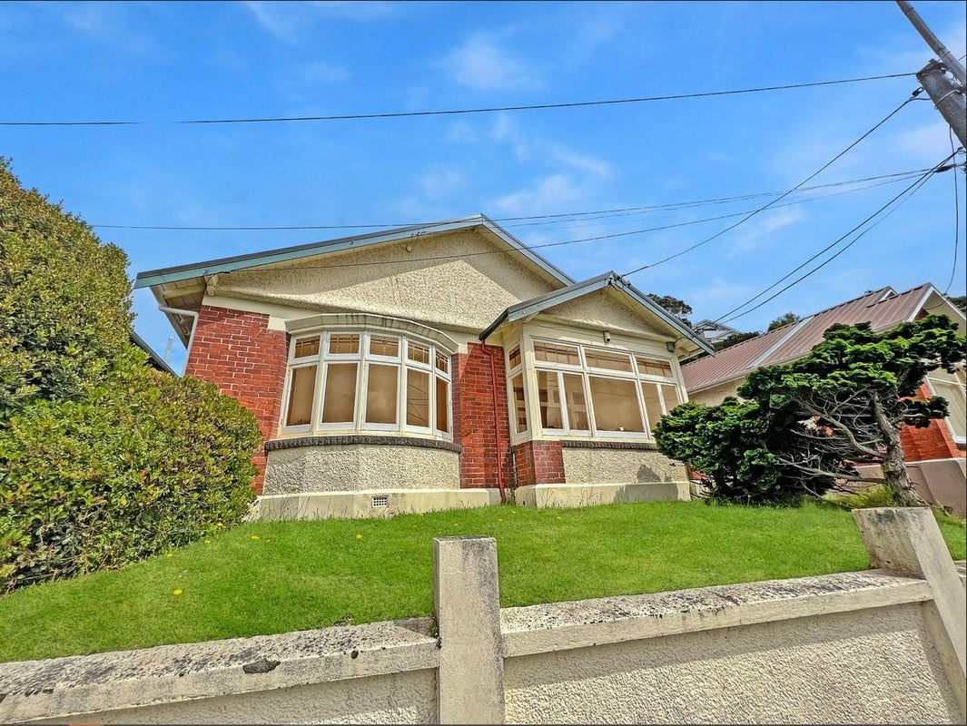 528 Evans Bay Parade, Hataitai, Wellington - Carousel 1