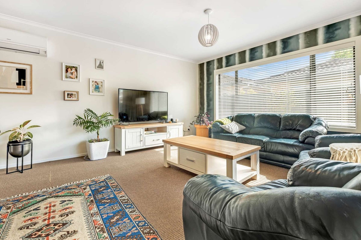 16/64 Kawaha Point Road, Kawaha Point, Rotorua, Bay Of Plenty - Carousel 1
