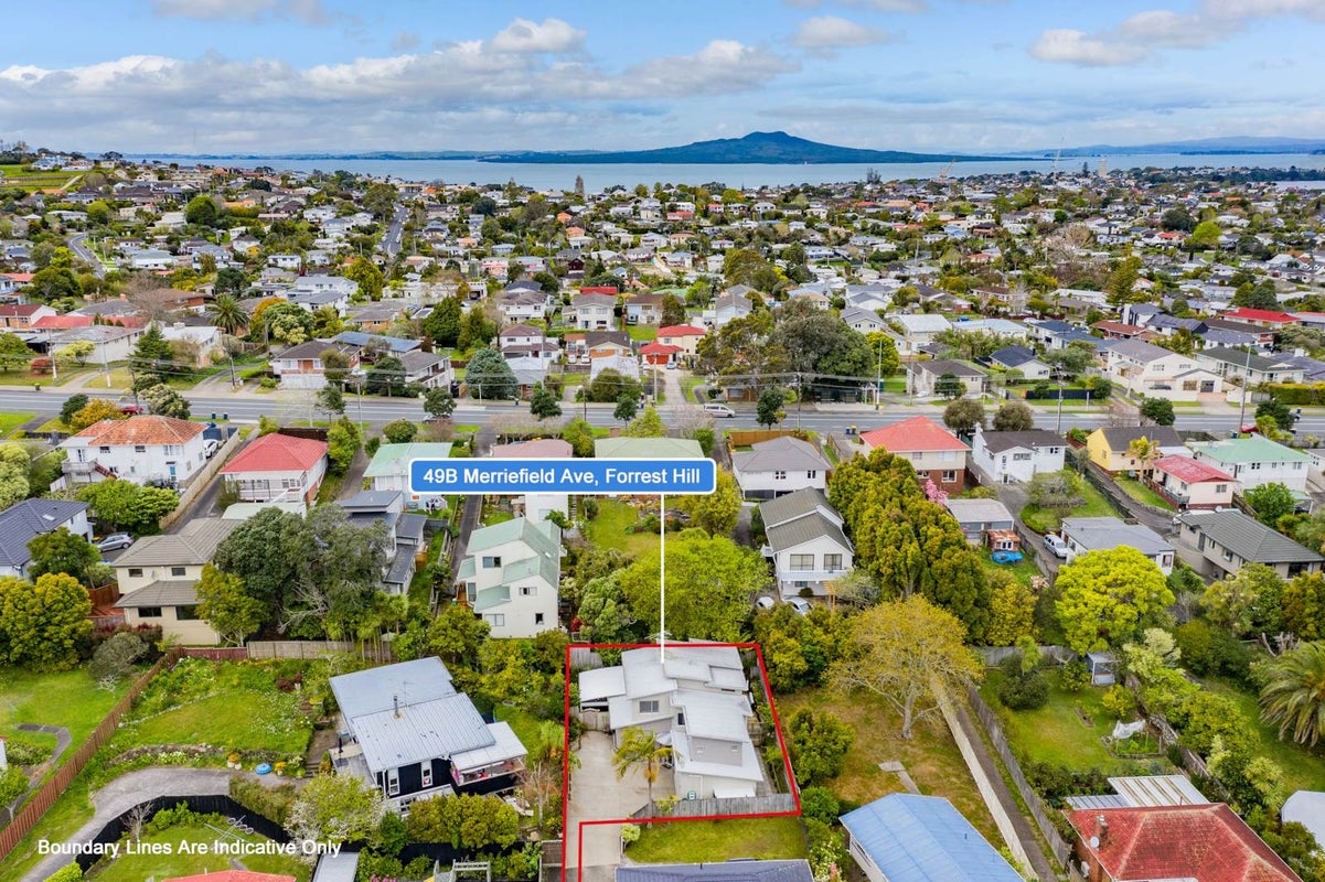 49B Merriefield Avenue, Forrest Hill, Auckland - Carousel 1