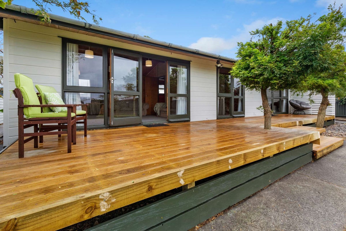 38 Hume Street, Waitara, Waitara - Carousel 1