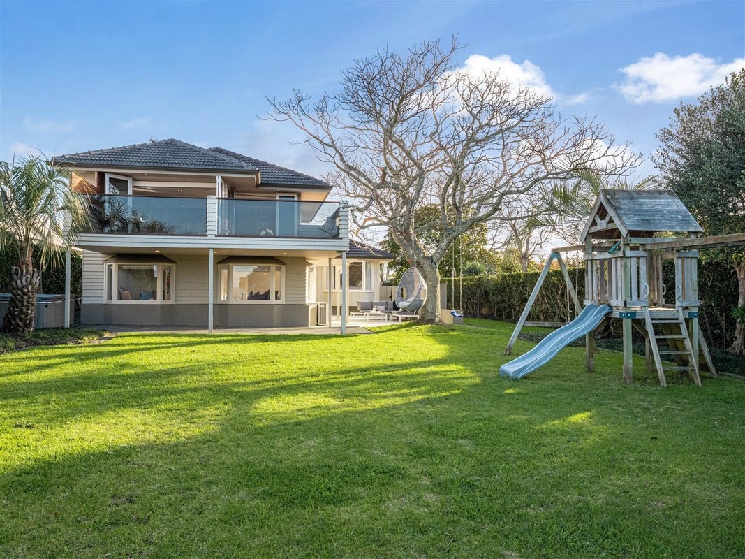 136 Clovelly Road, Bucklands Beach, Auckland - Carousel 19