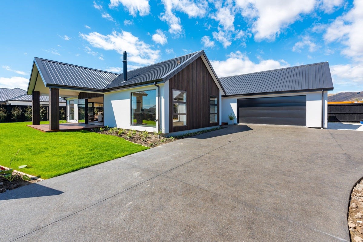 30 Nikau Drive, Redwoodtown, Blenheim - Carousel 1