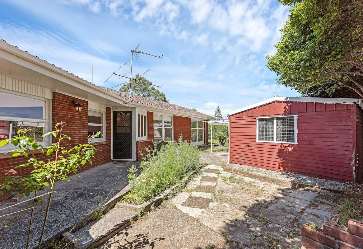 50 Edgewater Drive, Pakuranga, Auckland - Carousel 1