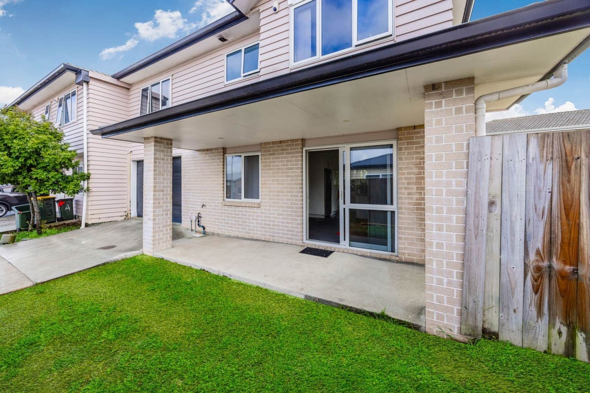 51 Senator Drive, Manurewa, Auckland - Carousel 2