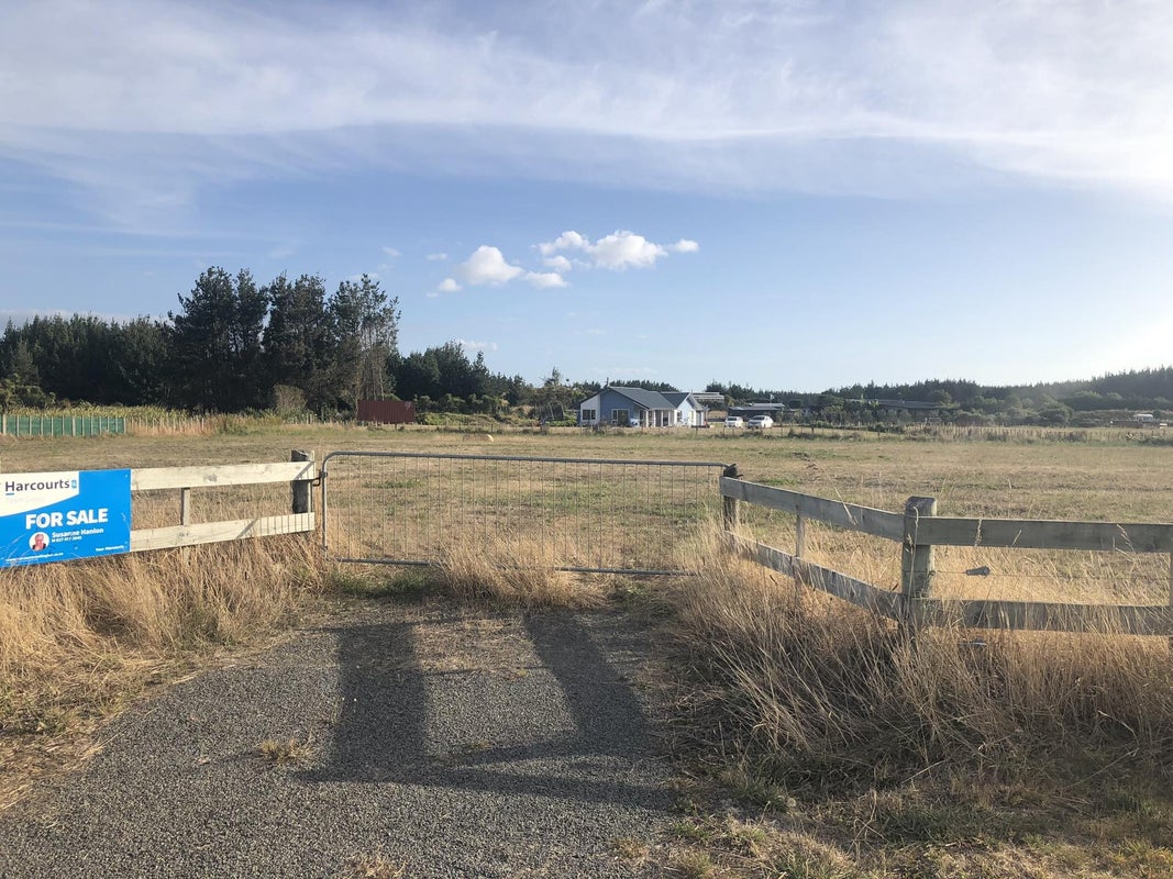 6 Truebridge Drive, Waitarere, Levin - Carousel 1