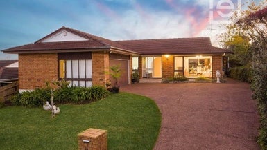16 Simon Owen Place, Golflands, Auckland - Carousel 1