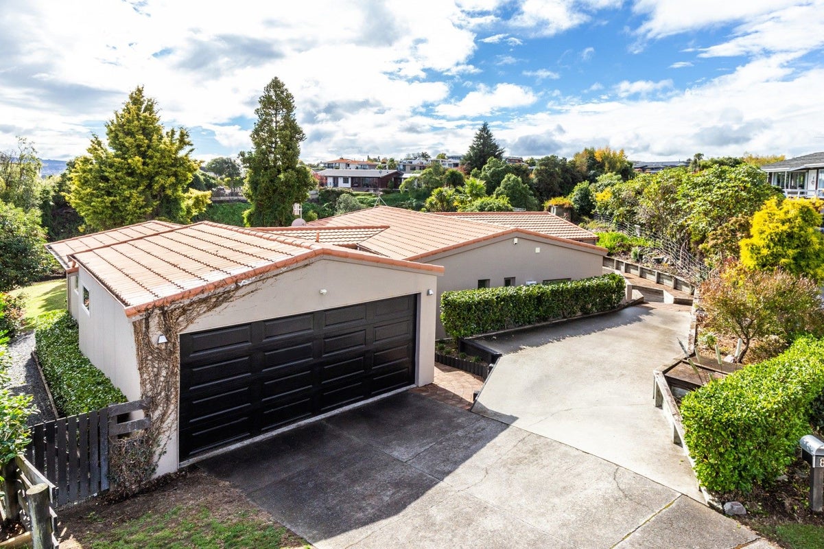 8 Wall Street, Waipahihi, Taupo - Carousel 28