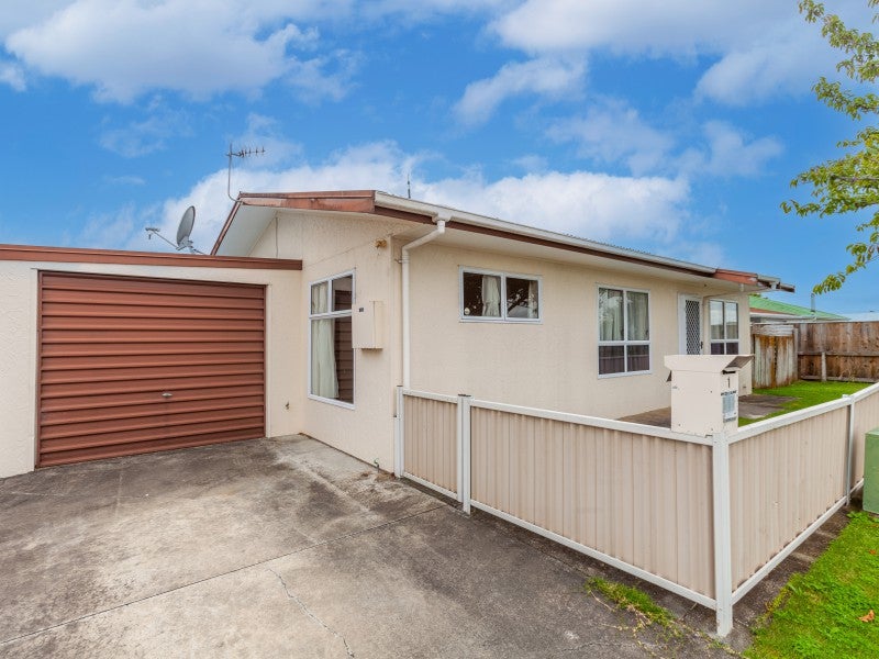 1/111 AUCKLAND ROAD, GREENMEADOWS, NAPIER - Carousel 1