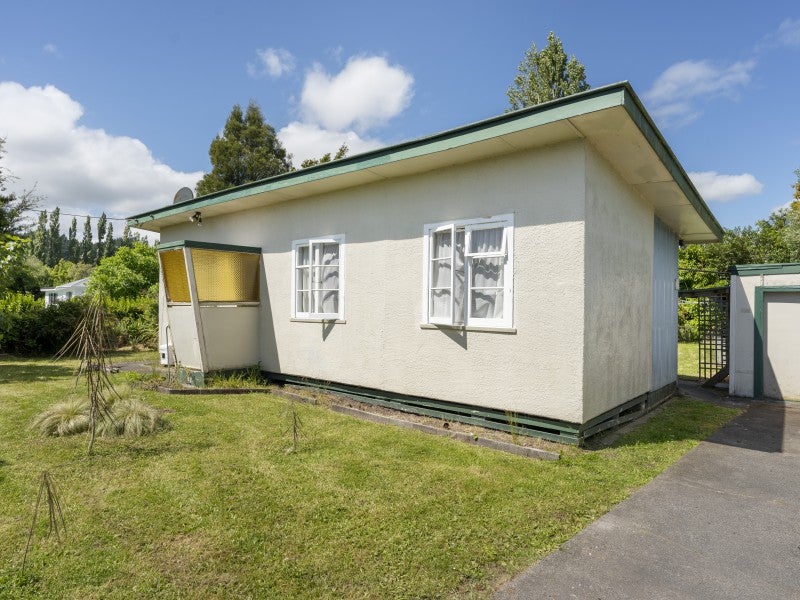 28 Delhi Avenue, Aramoho, Whanganui - Carousel 1