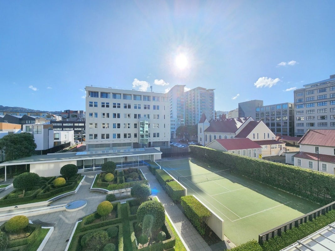 A33/10 Ebor Street, Te Aro, Wellington - Carousel 1