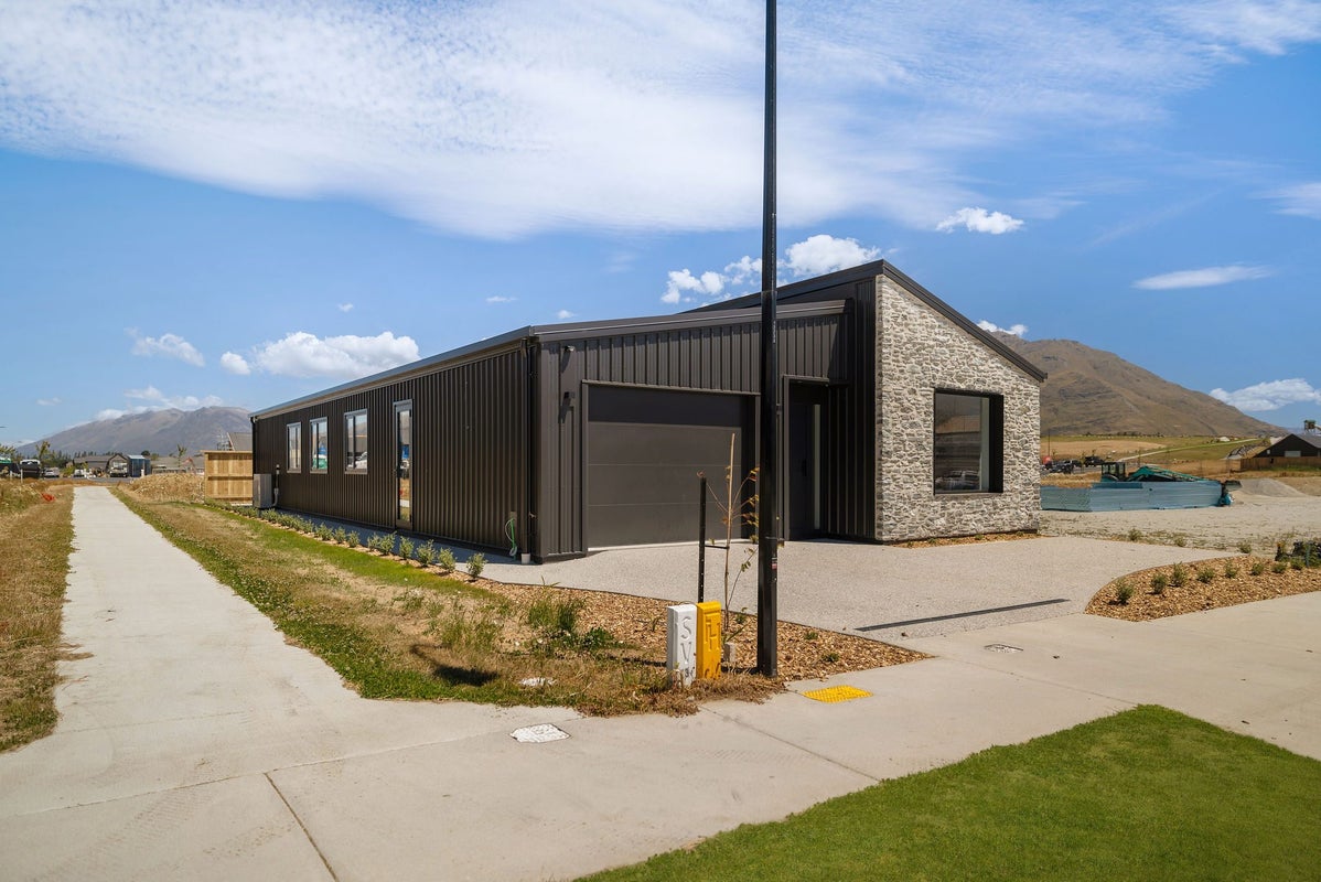 44 Forage Road, Jacks Point, Queenstown - Carousel 2