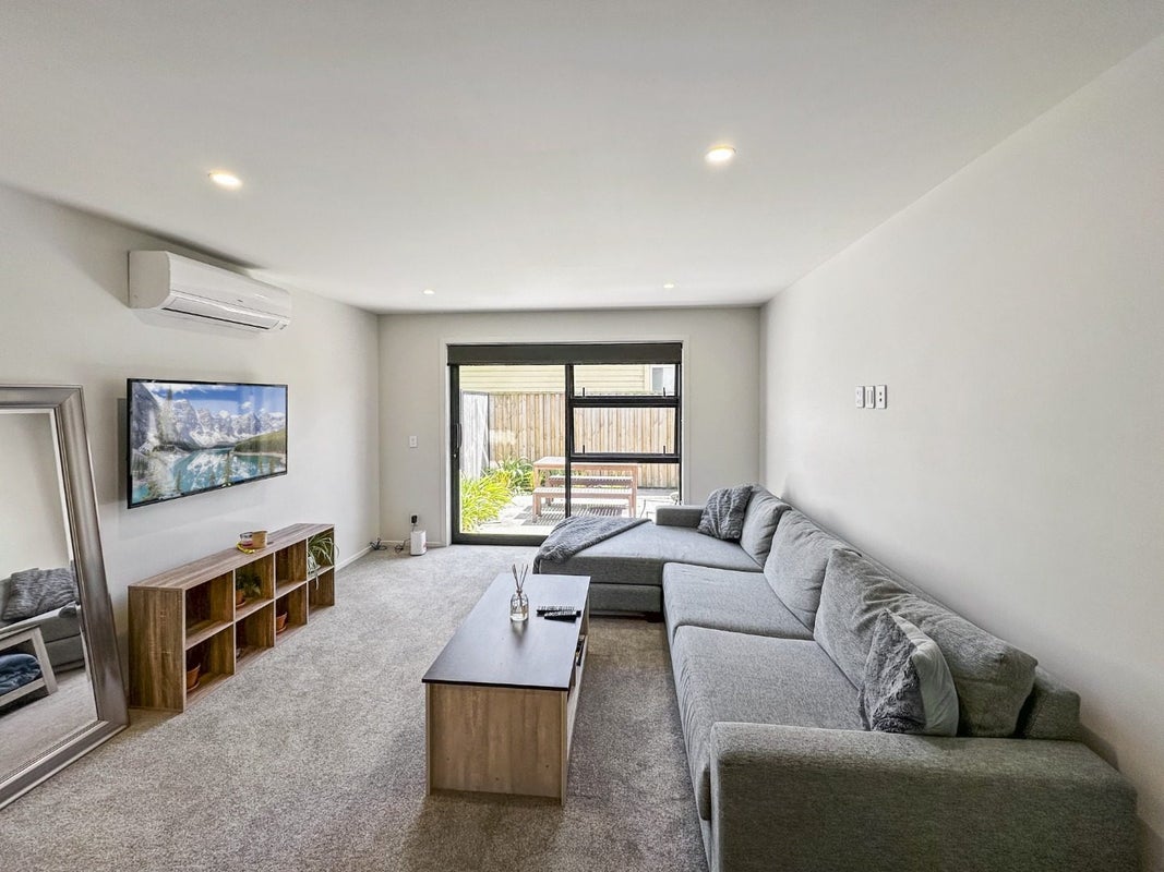 5/91 Oxford Terrace, Epuni, Lower Hutt - Carousel 1