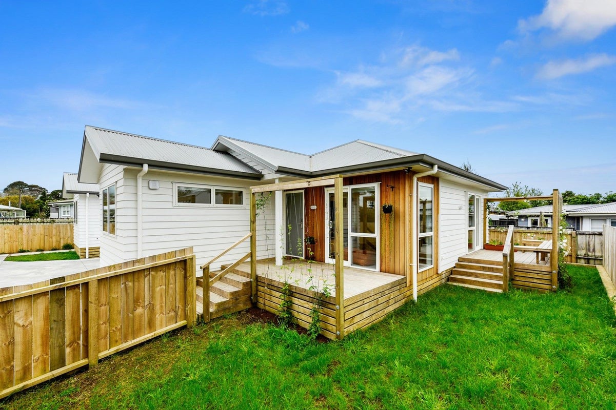 3/3 Brocas Avenue, Hillcrest, Hamilton - Carousel 2