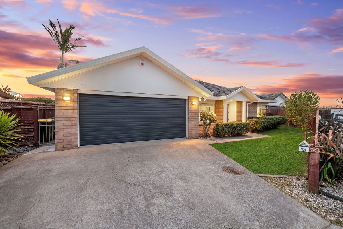24 Cottesmore Place, Huntington Park, Auckland - Carousel 2