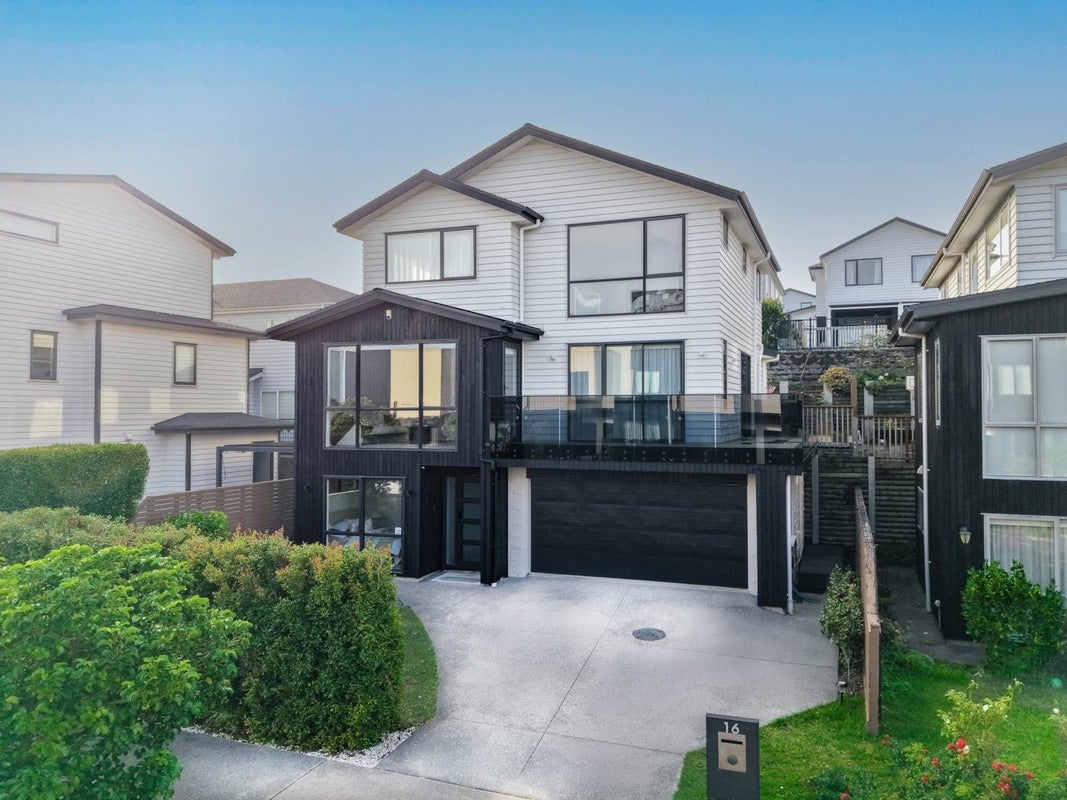 16 Windlass Street, Long Bay, Auckland - Carousel 1