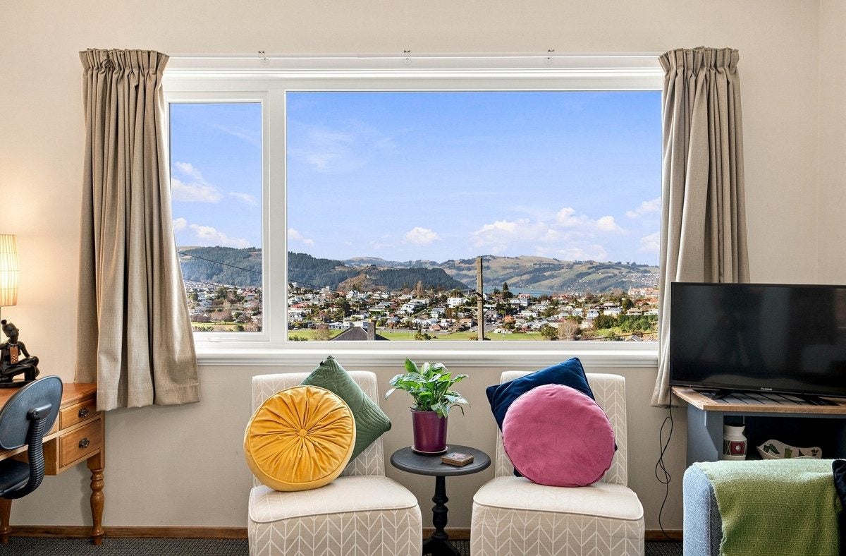 15 Prospect Bank, Wakari, Dunedin - Carousel 2
