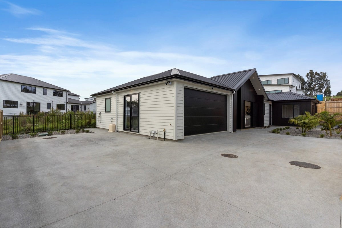 5 Kiokio Place, Swanson, Auckland - Carousel 28