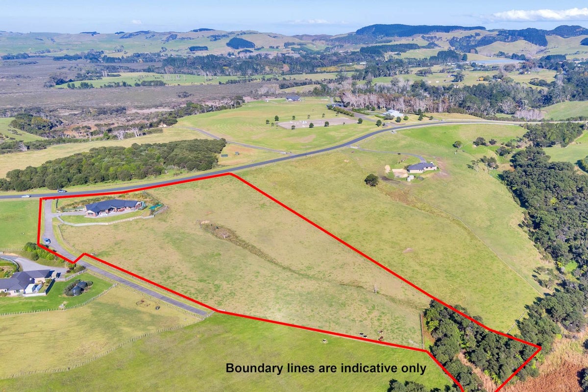 87 Tuparekura Road, Helensville - Carousel 29
