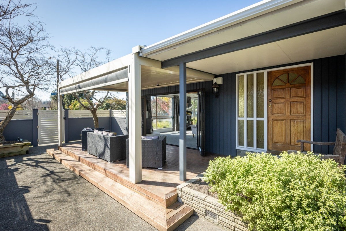 24 Harpham Street, Taradale, Napier - Carousel 2