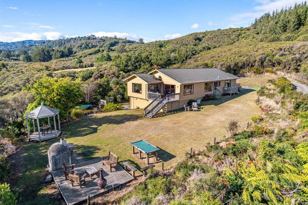 49A Gillespies Road, Birchville, Upper Hutt - Carousel 1