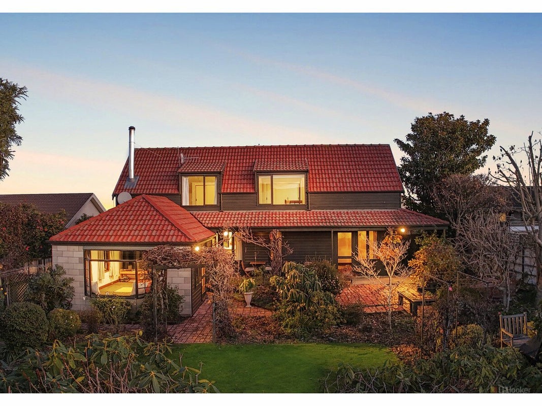 15 Roxburgh Street, Glenwood, Timaru - Carousel 1