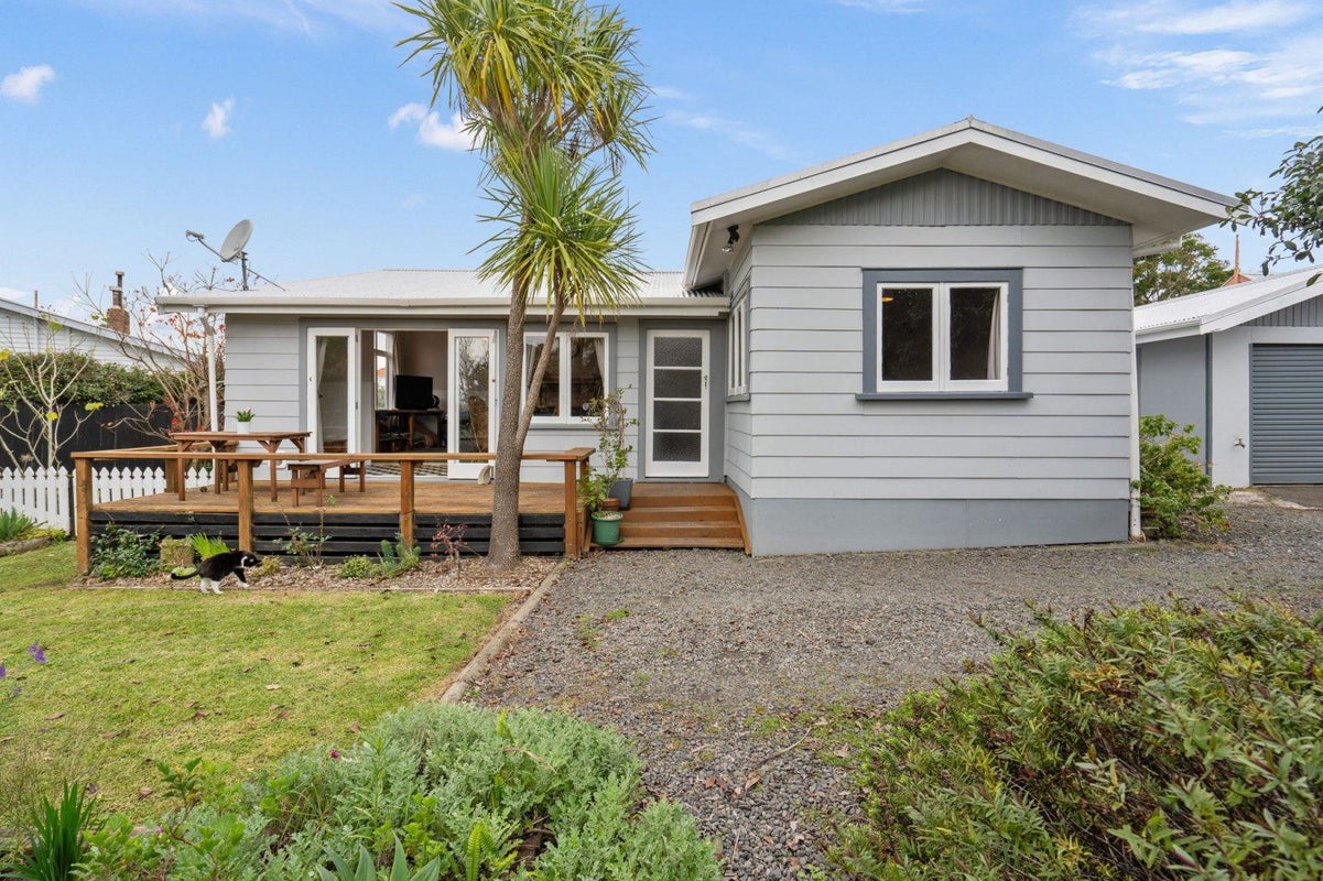 9 Whimp Avenue, Onerahi, Whangarei - Carousel 1