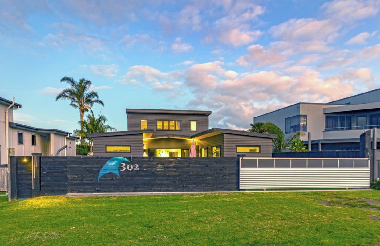 302 Graham Street, Whangamata - Carousel 22