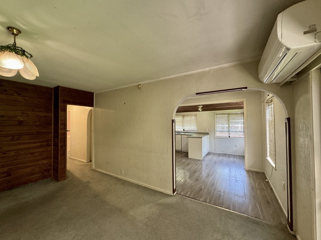 28 Kings Road, Panmure, Auckland - Carousel 2