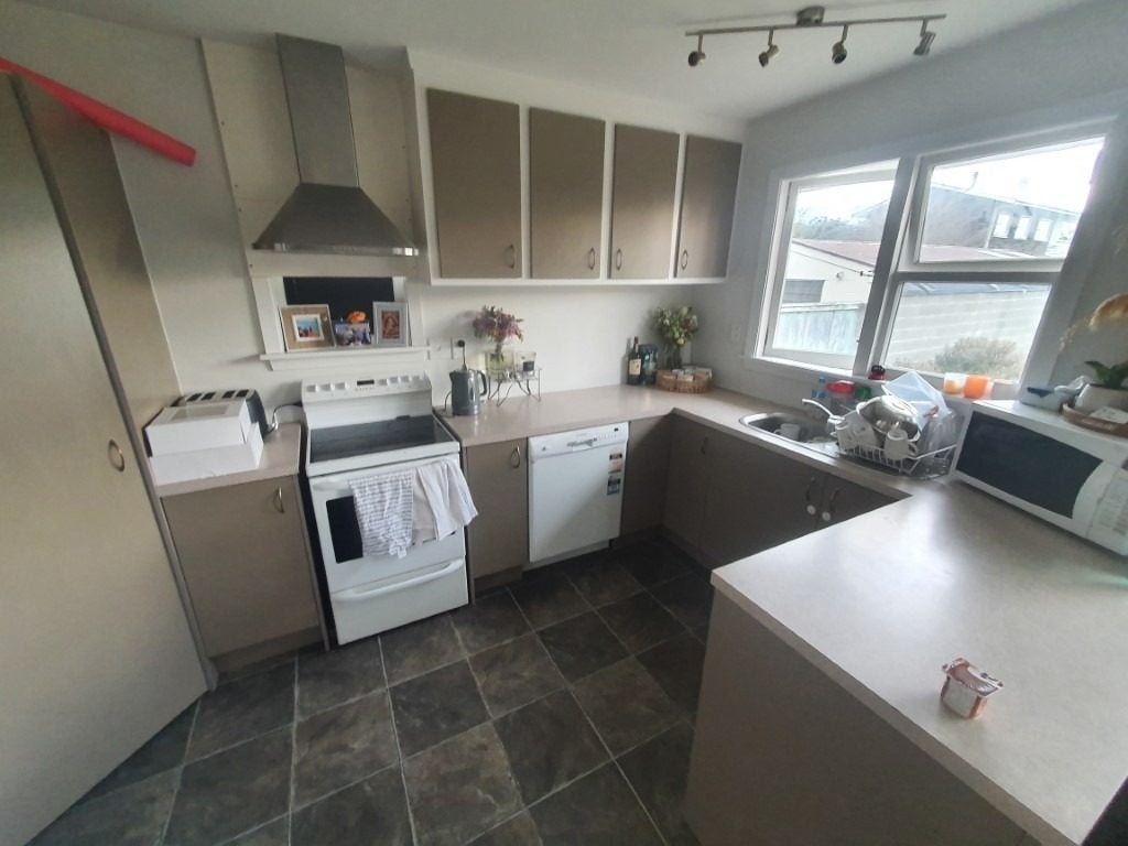 9 Ebony Street, Bishopdale, Christchurch - Carousel 2