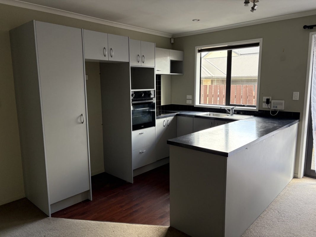 52B Lorne Street, Melville, Hamilton - Carousel 2