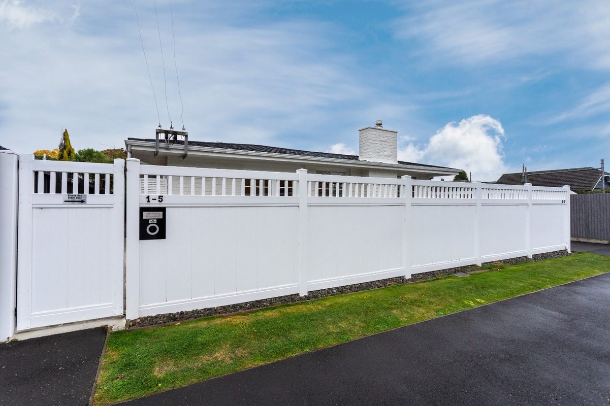 1/5 Beckenham Street, Sydenham, Christchurch - Carousel 20