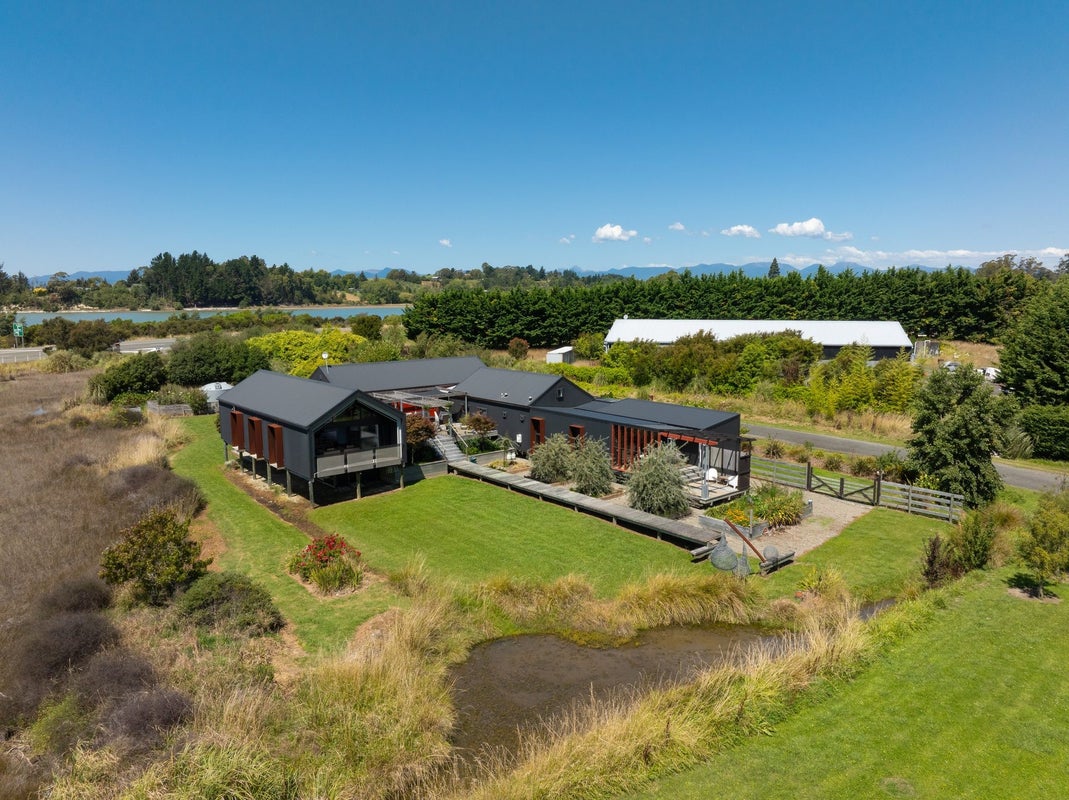 10 Johnstone Loop, Tasman, Upper Moutere - Carousel 2